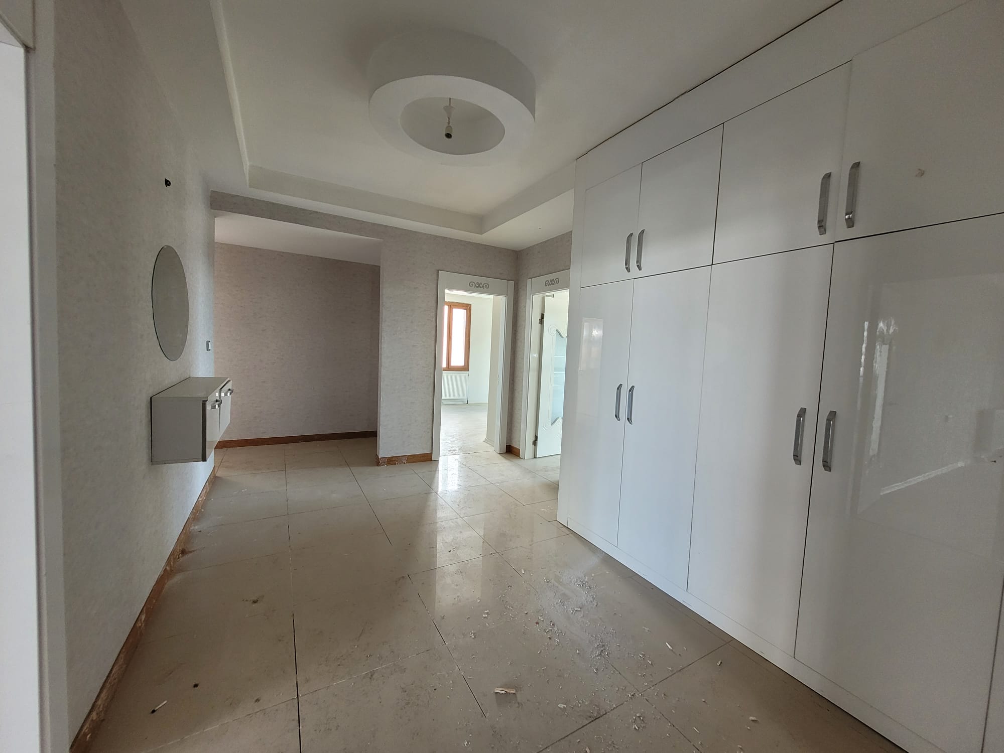URFA YOLU ÜZERİ TEPEŞEHİR KAVŞAĞINDA MERKEZİ KONUM + GENİŞ METREKARE + 3 CEPHE AVANTAJINI BİR ARADA SUNAN 4+1 DAİRE!